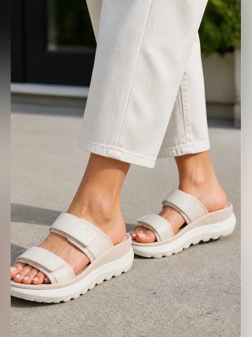 Vionic Renewal Recovery Sandal Unisex Cream Double-Strap Slide Orthotic W9/7.5
